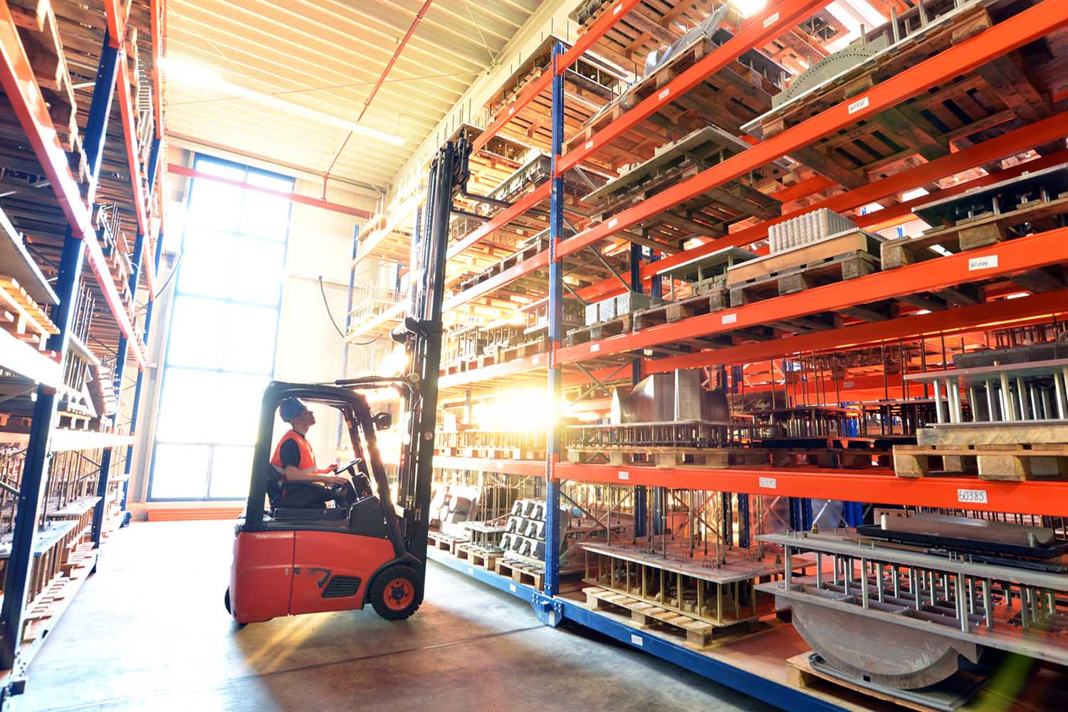 Leistungsstarke Logistik durch Steuerung von Waren-, Werte- und Informationsflüssen Leistungsstarke Logistik durch Steuerung von Waren-, Werte- und Informationsflüssen